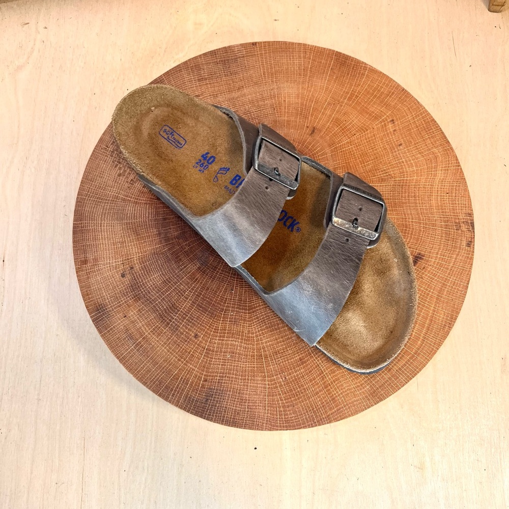 *Birkenstock | SINGLE LEFT NWOB Grey Oiled Leather Arizona Sandals Soft Size 9L